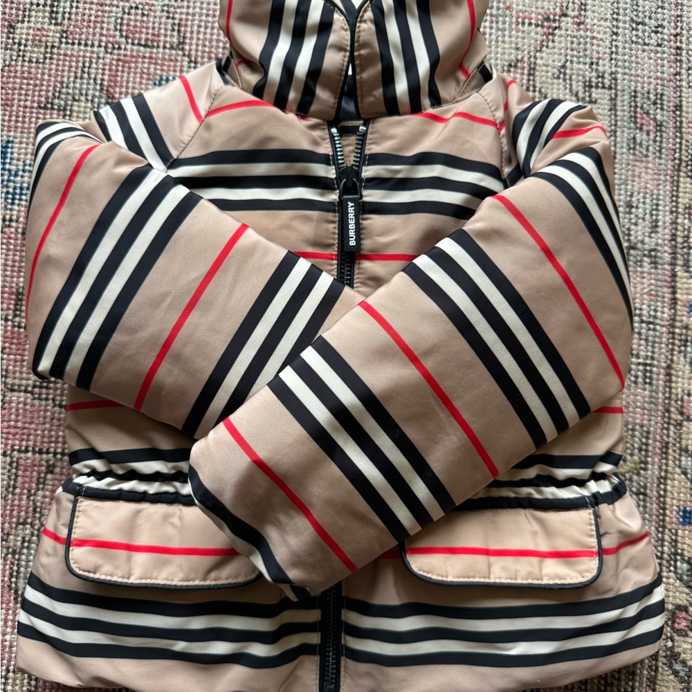 Toddler Burberry puffer 18M